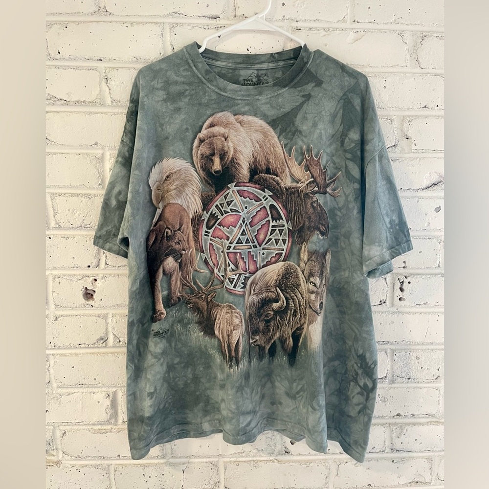Tie Dye Wild Animal T-Shirt Size XL. Great Condition